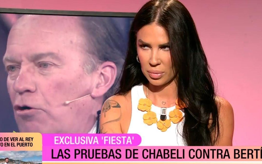 Chabeli Navarro se aleja de Gabriela Guillén